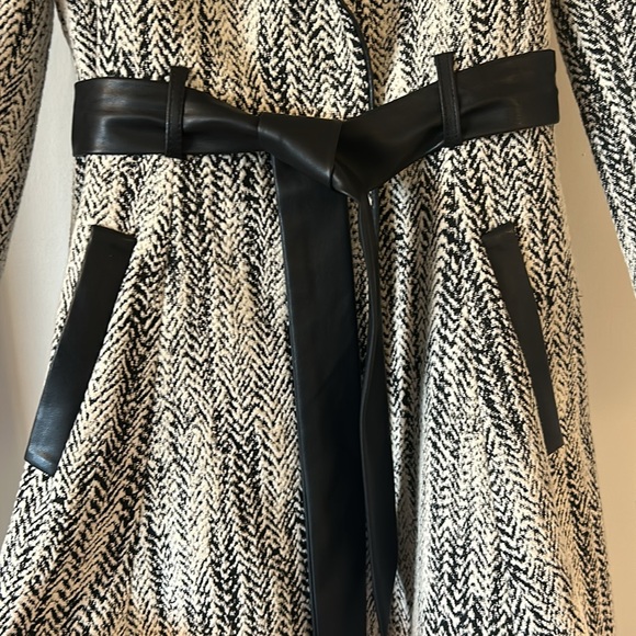 Bebe stylish Gray Coat with faux leather accents  - Size Small - A Line Flirty - Picture 3 of 4